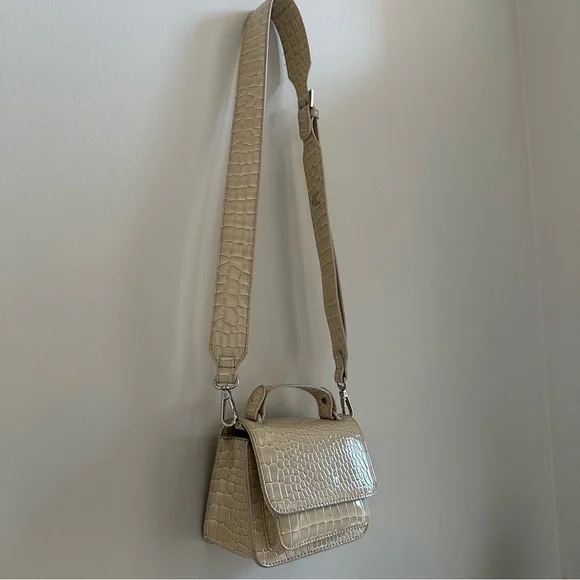 HVISK Women's Renei Croco Cross Body Bag - Picture 3 of 15